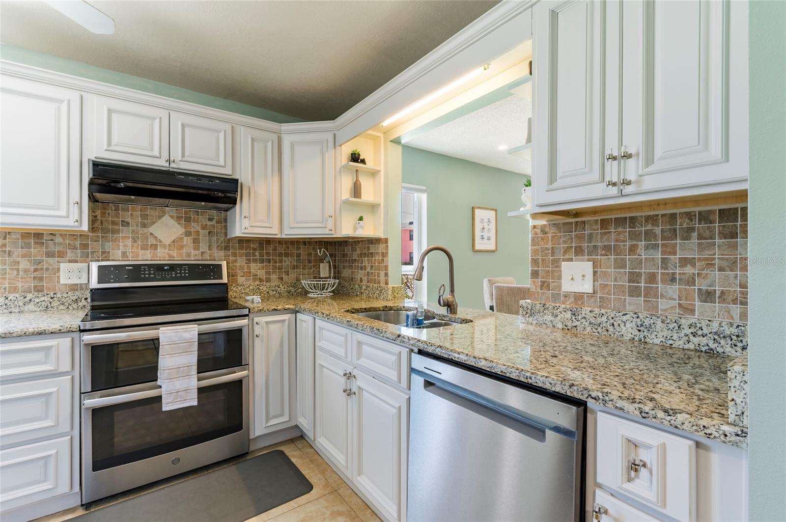BEACH PLAZA CONDO - Residential