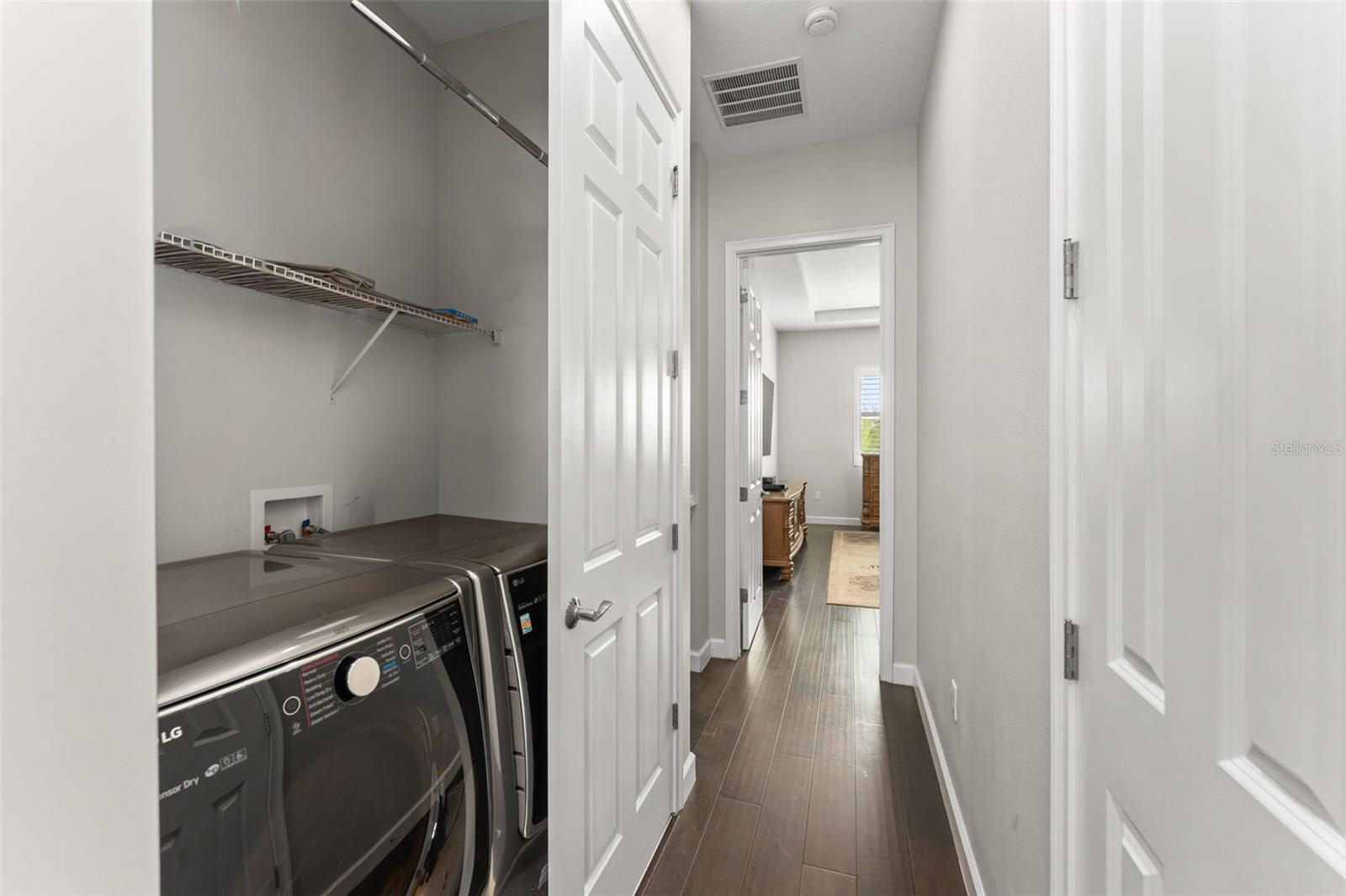 GRANDE OAKS AT HEATHROW - Residential