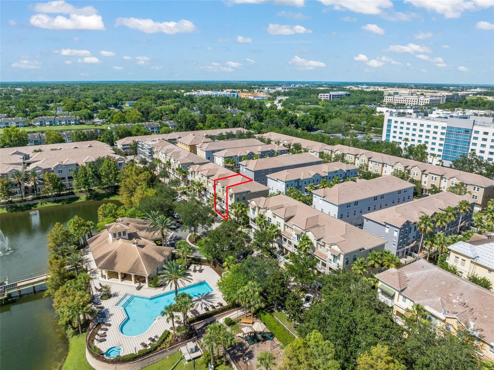 GRANDE OAKS AT HEATHROW - Residential