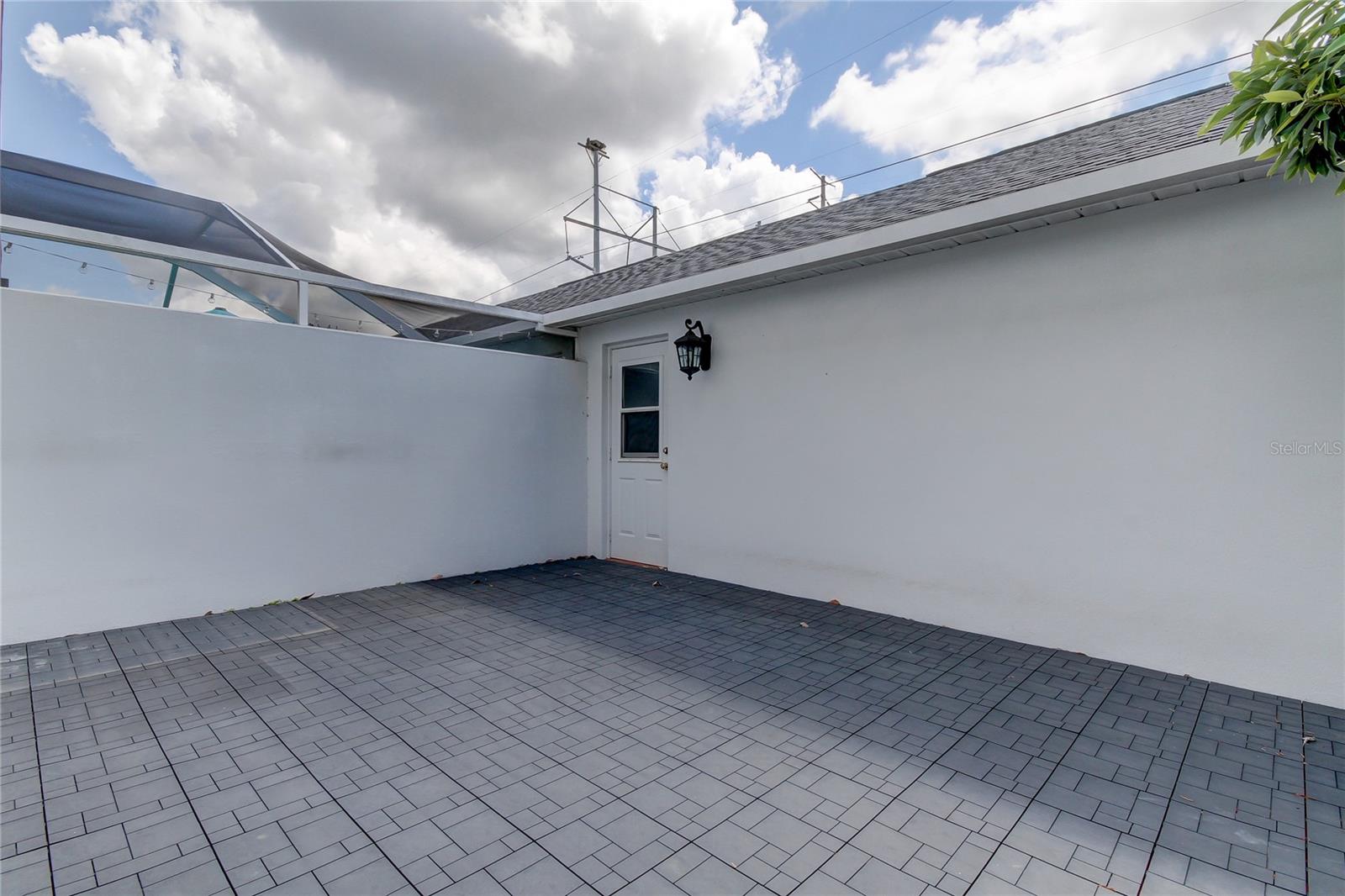 WESTCHASE SEC 324 TR C-5 - Residential Lease