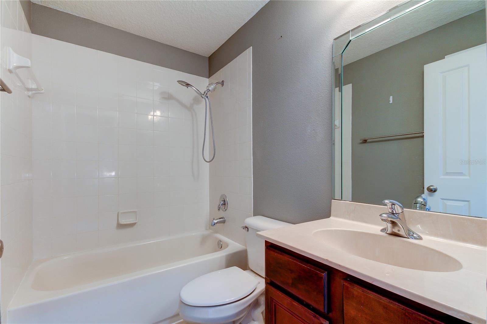 WESTCHASE SEC 324 TR C-5 - Residential Lease