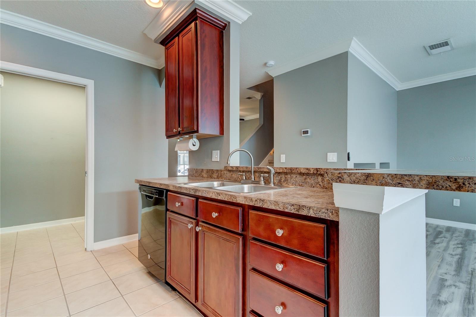 WESTCHASE SEC 324 TR C-5 - Residential Lease