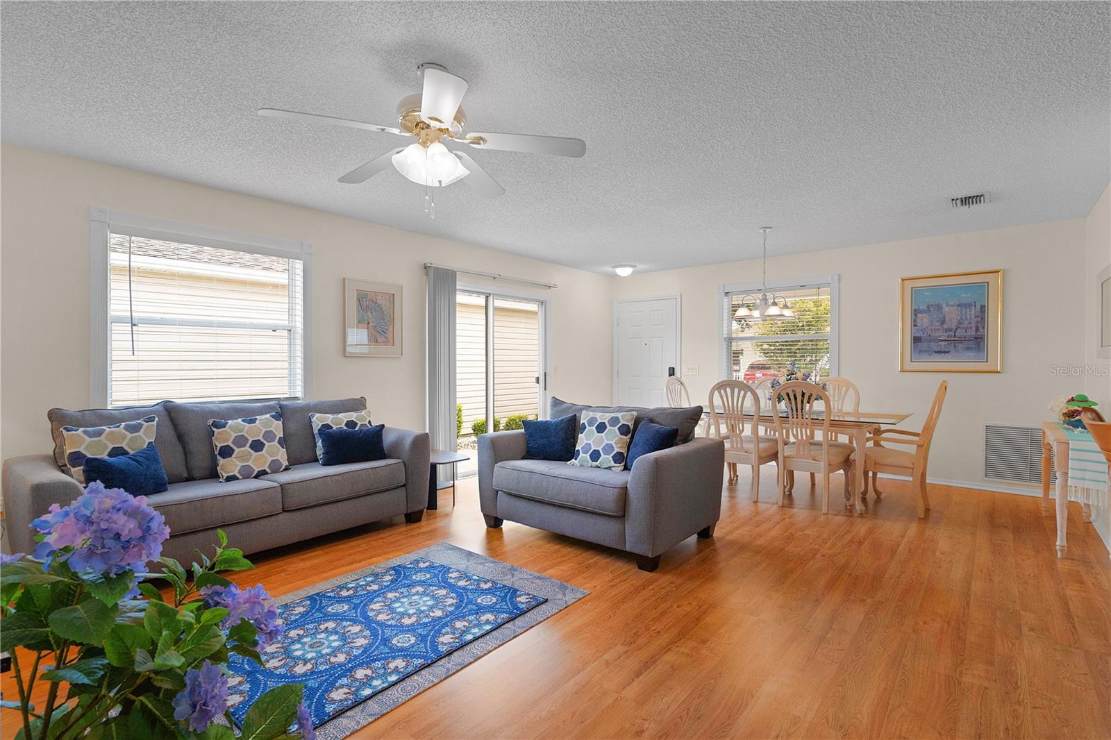 VILLAS/SUNNYSIDE - Residential