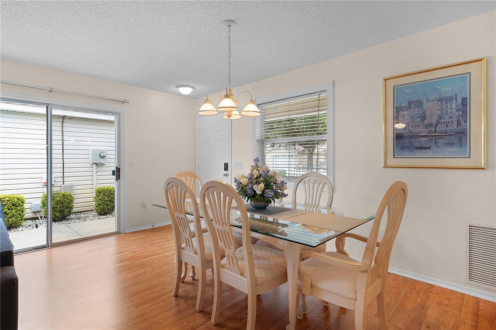 VILLAS/SUNNYSIDE - Residential