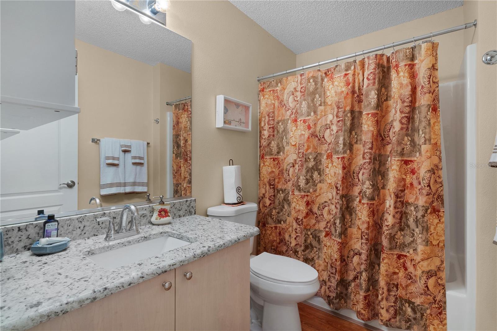 VILLAS/SUNNYSIDE - Residential