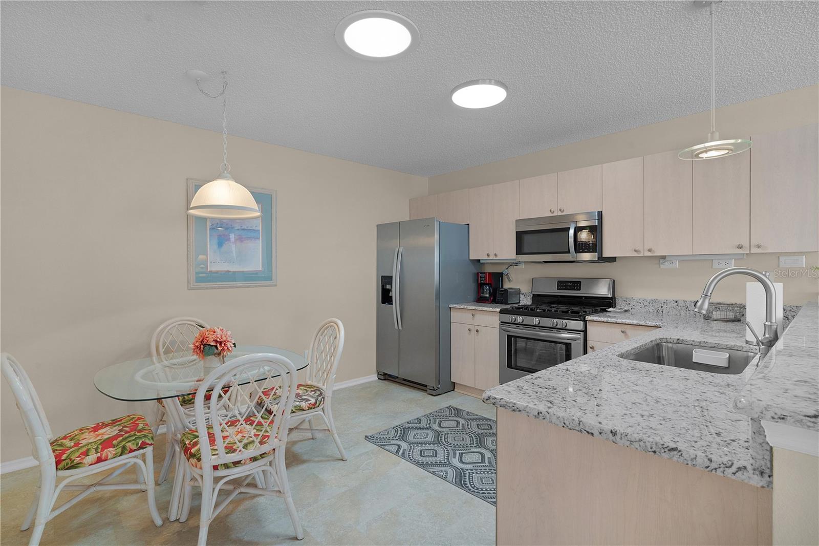 VILLAS/SUNNYSIDE - Residential