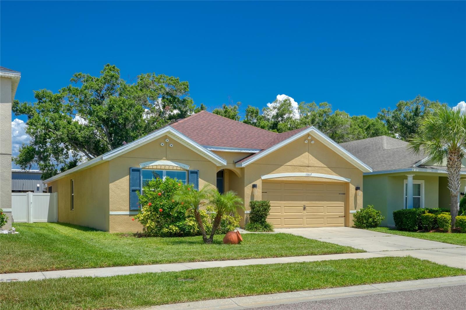 Welcome to this stunning 4-bedroom, 2-bathroom home in the sought-after Park Creek community of Riverview! Built in 2018, this beautifully maintained 1,846 sq ft residence offers the perfect blend of modern upgrades and comfortable living. Step inside to discover brand-new tile flooring throughout, creating a fresh, contemporary feel. The open floor plan flows seamlessly to your newly built screened sunroom — perfect for entertaining or relaxing in the Florida sunshine. The 2-car garage provides ample storage and convenience.
Major updates include a 2025 roof, giving you peace of mind for years to come. Washer and dryer included! Located in Flood Zone X — no flood insurance required. Enjoy all the amenities Park Creek; community pool, playground, walking nature trails, HOA fee includes cable, all  with the opportunity of being minutes from shopping, dining, and easy access to US-301 and I-75. This home is priced to sell and eligible for Cash, Conventional, VA, and FHA financing. Don't miss this opportunity — schedule your private showing today!