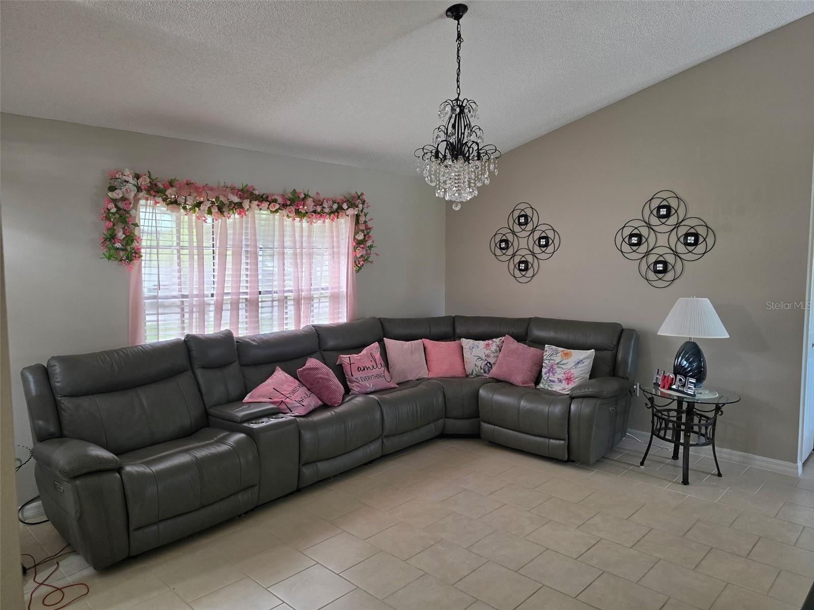 DELTONA WOODS UNIT 02 - Residential