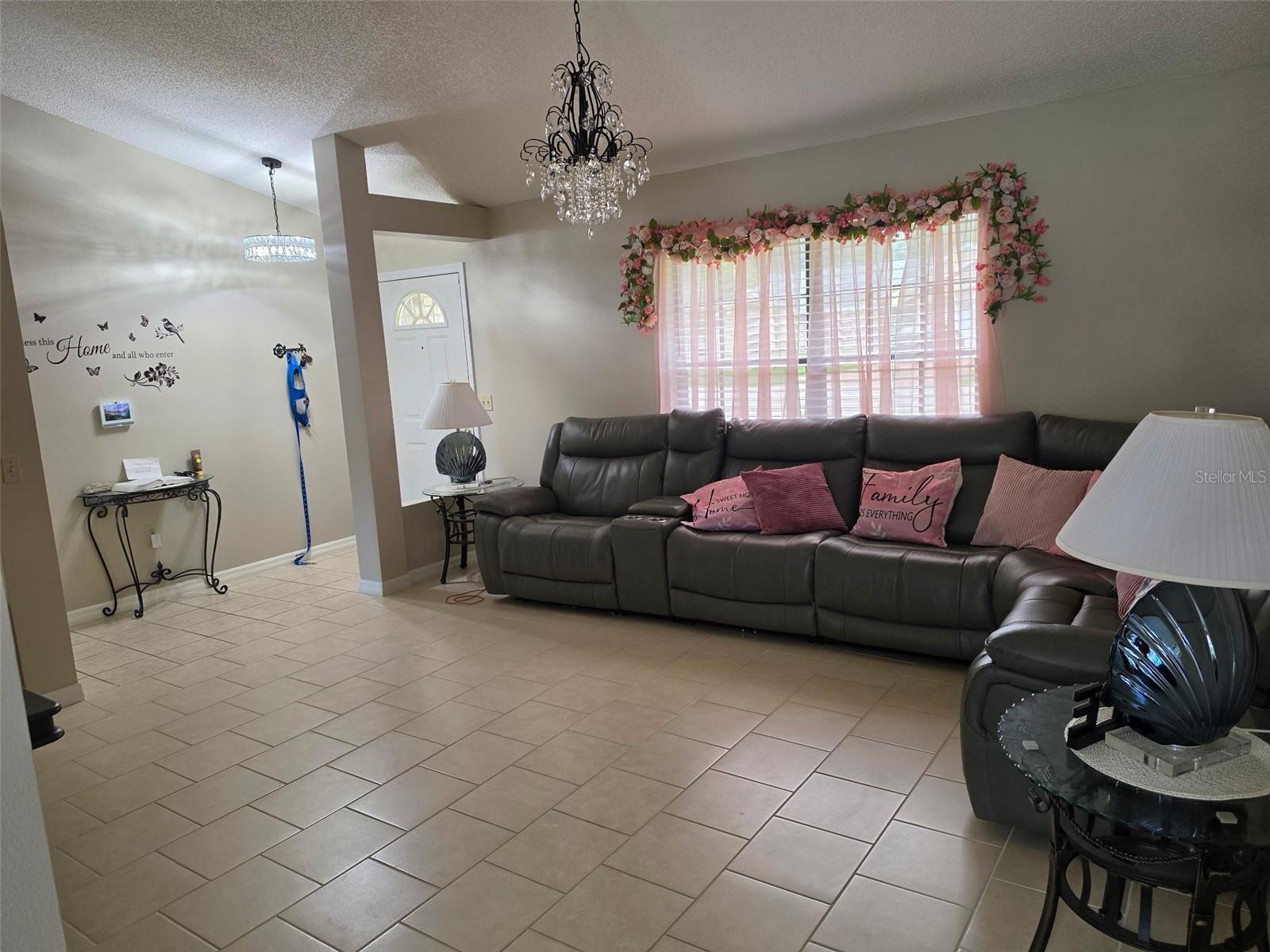 DELTONA WOODS UNIT 02 - Residential