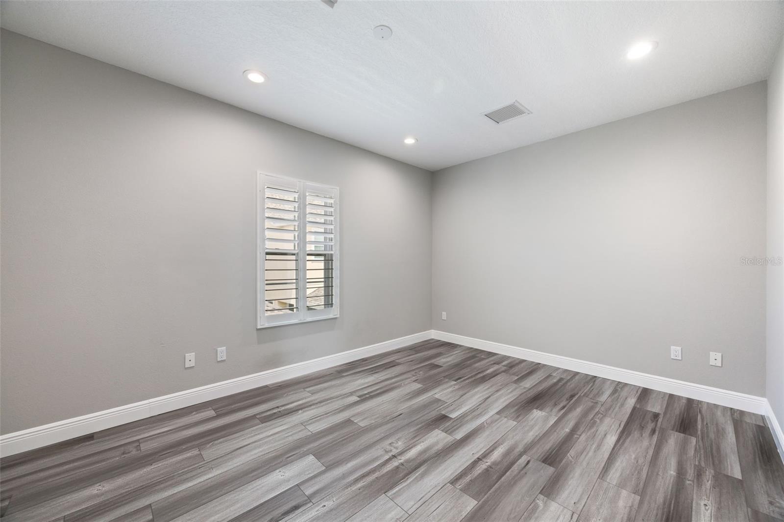 MIRABAY PARCELS 21 & 23 - Residential