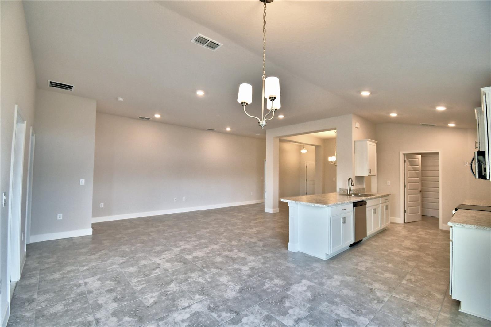 CADENCE CROSSING - Residential