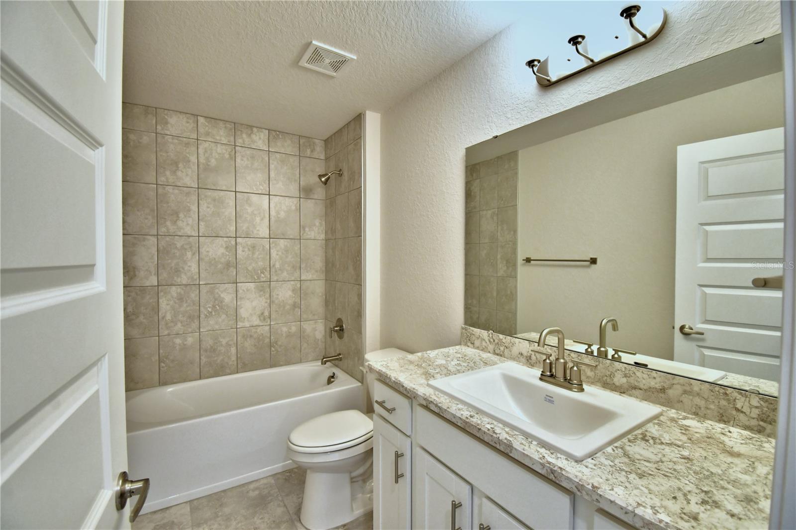 CADENCE CROSSING - Residential