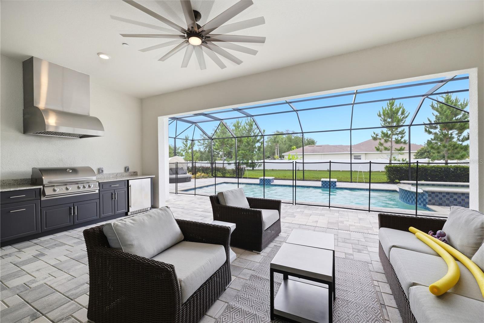 LIVINGSTON GROVE - Residential