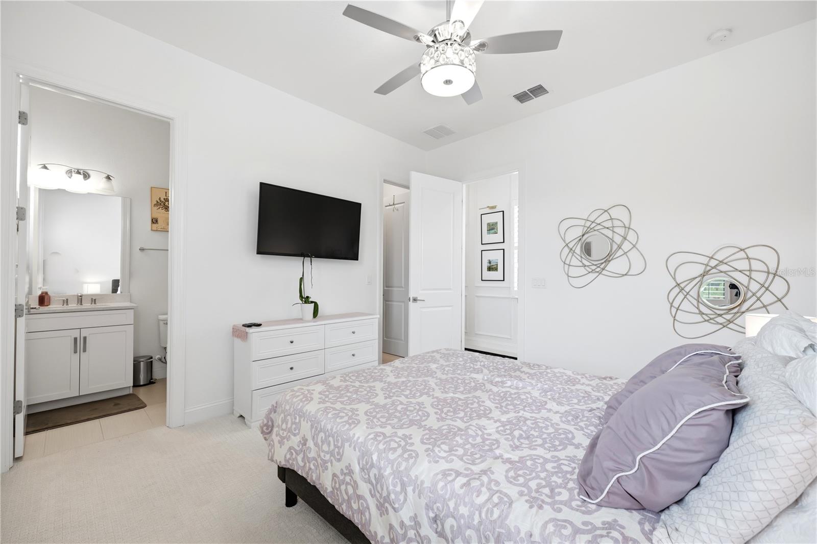 LIVINGSTON GROVE - Residential