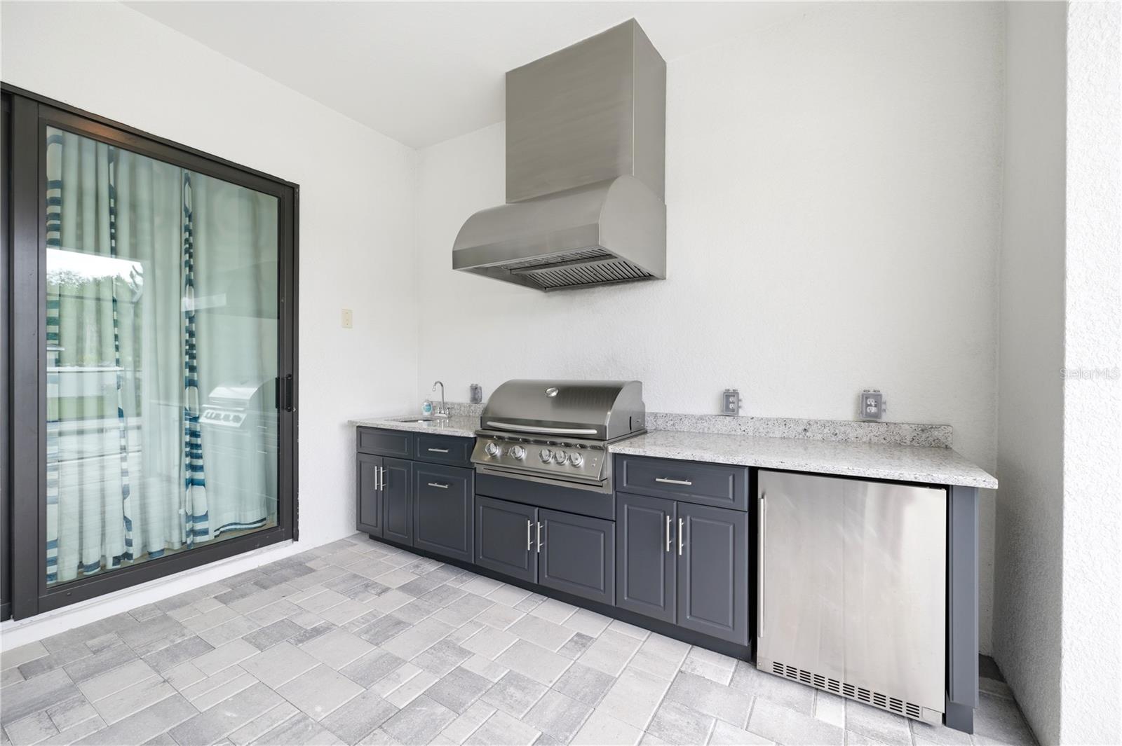 LIVINGSTON GROVE - Residential