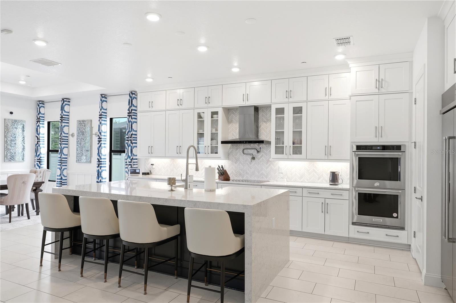 LIVINGSTON GROVE - Residential
