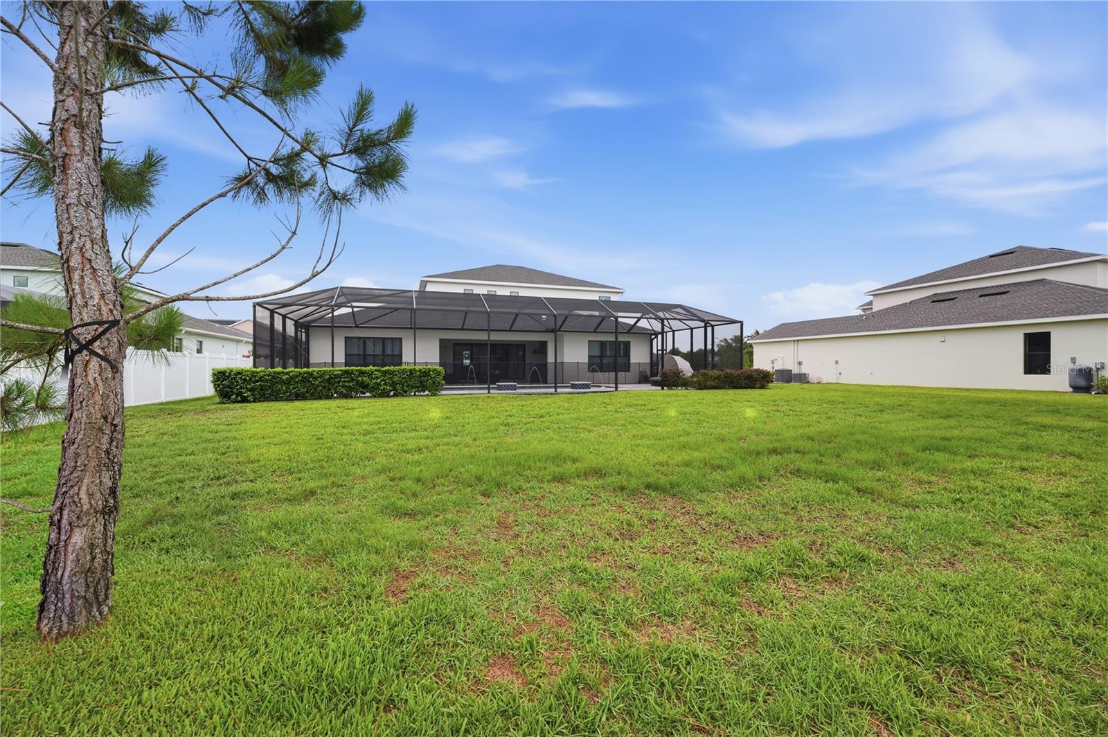 LIVINGSTON GROVE - Residential