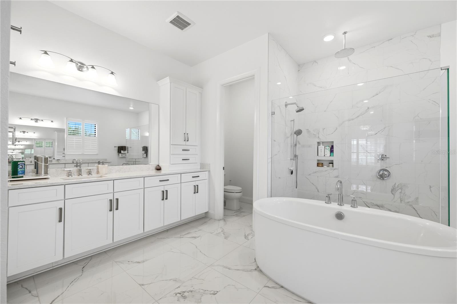 LIVINGSTON GROVE - Residential