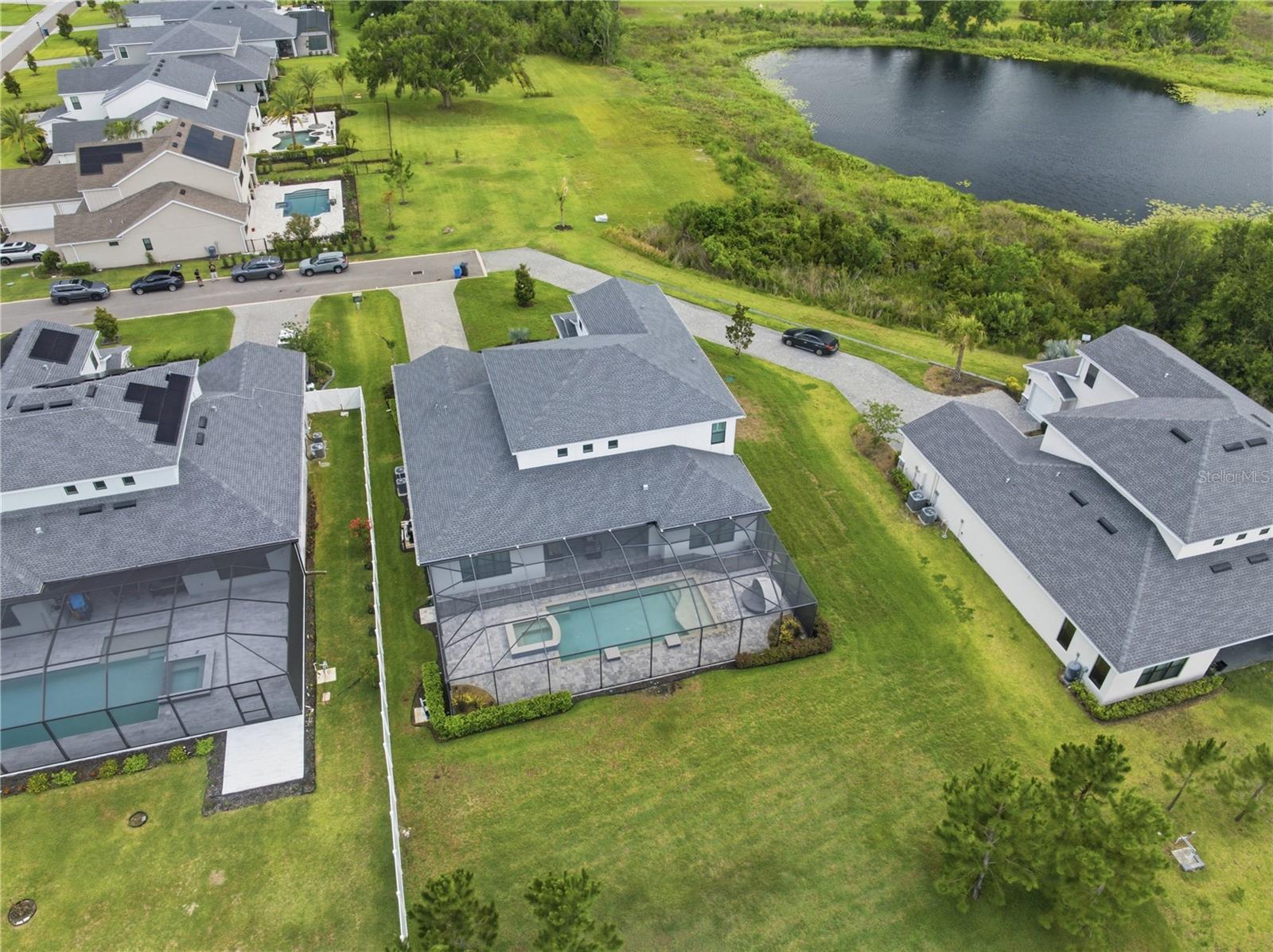LIVINGSTON GROVE - Residential
