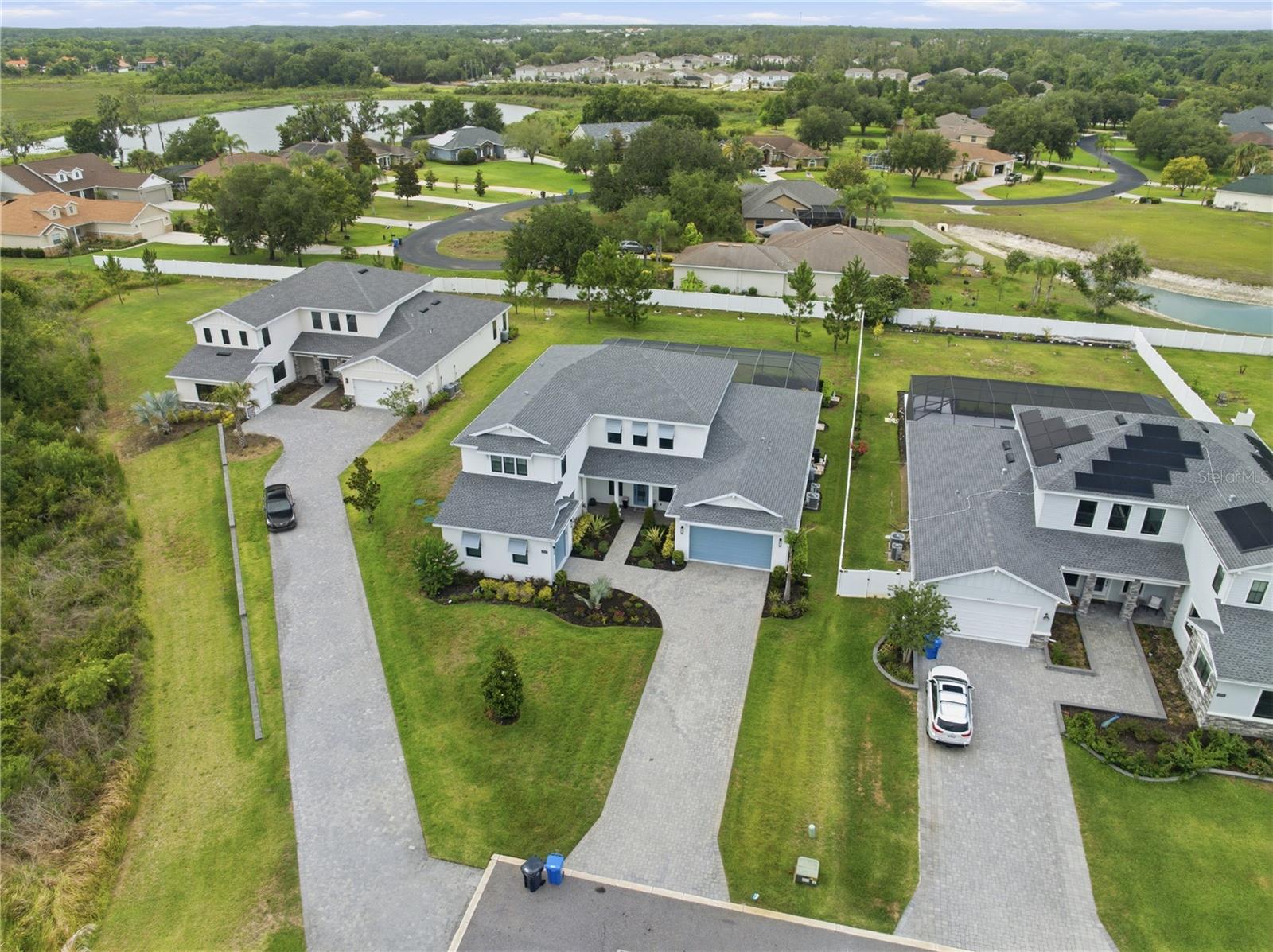 LIVINGSTON GROVE - Residential