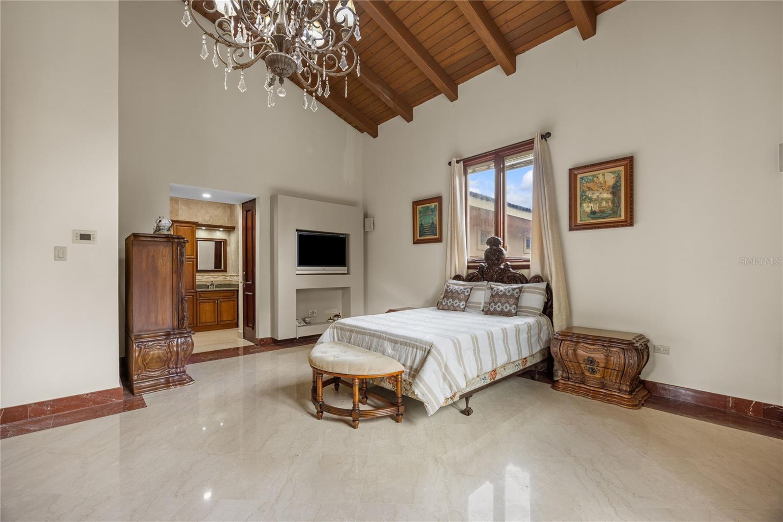 URB. SAN PATRICIO - Residential