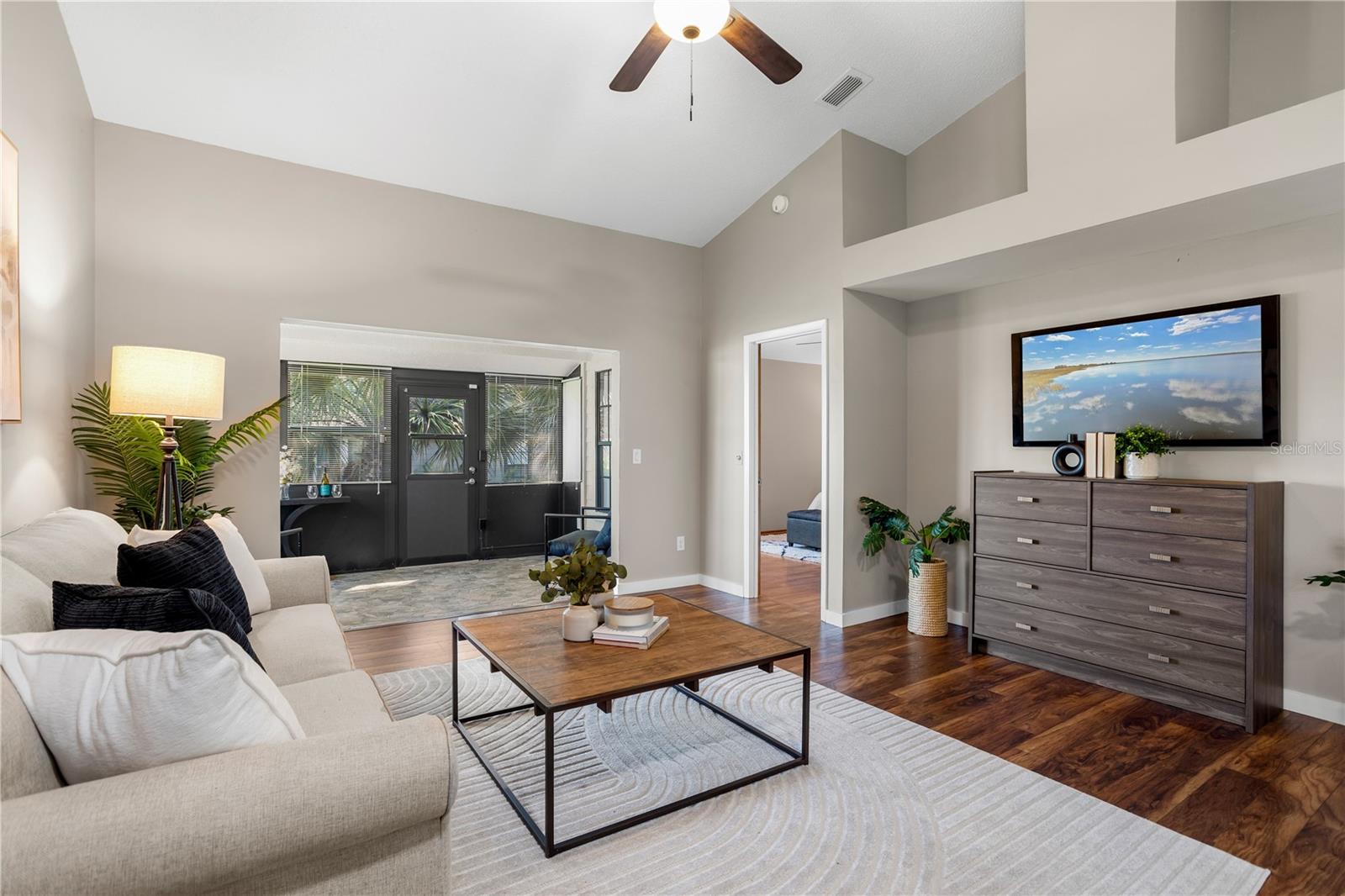 COUNTRY CREEK - Residential