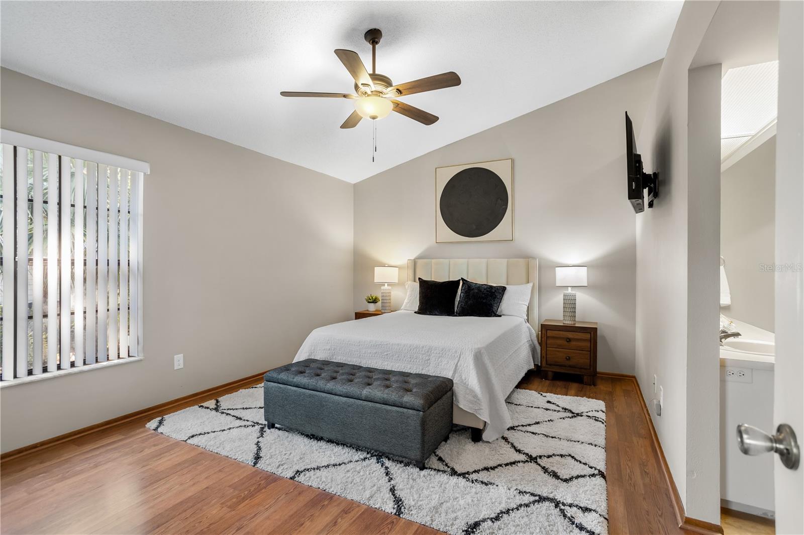 COUNTRY CREEK - Residential