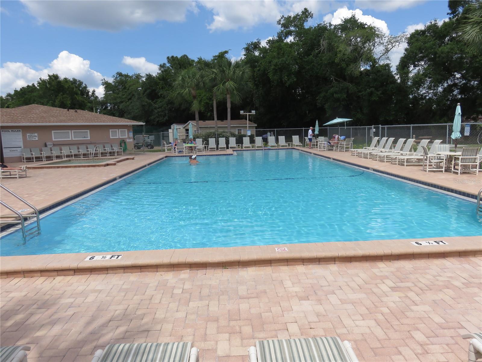 SUNNYBROOK CONDO 07 - Residential