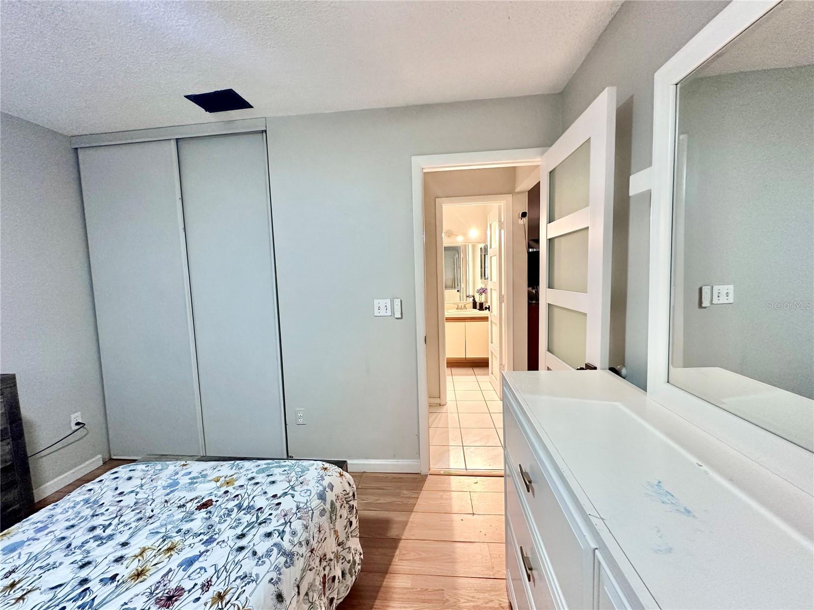 SUNNYBROOK CONDO 07 - Residential