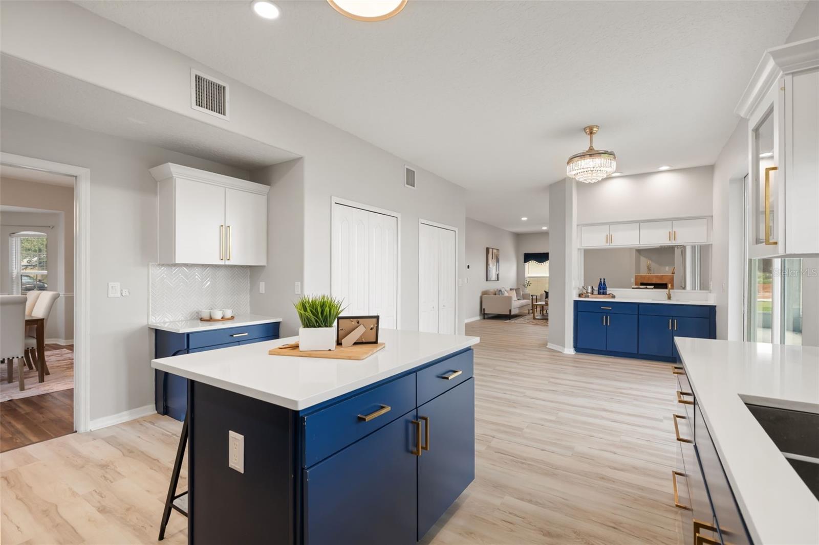 STONEYBROOK WEST - Residential