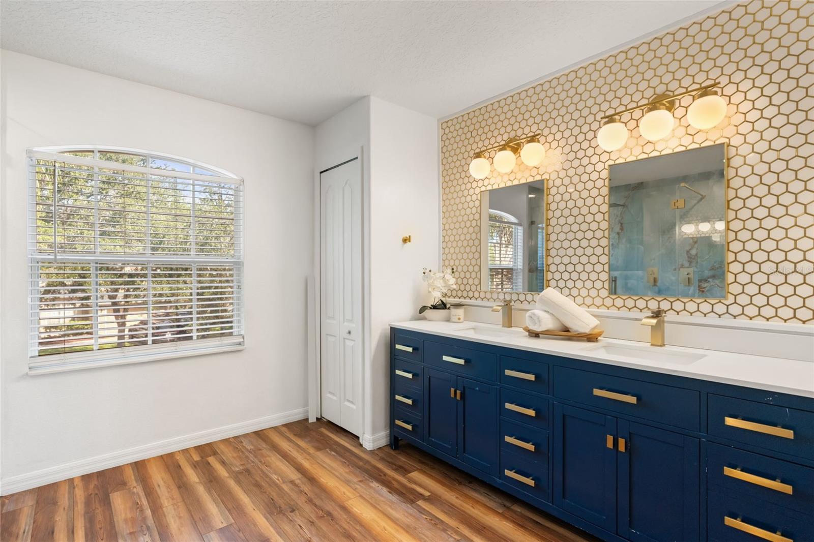 STONEYBROOK WEST - Residential
