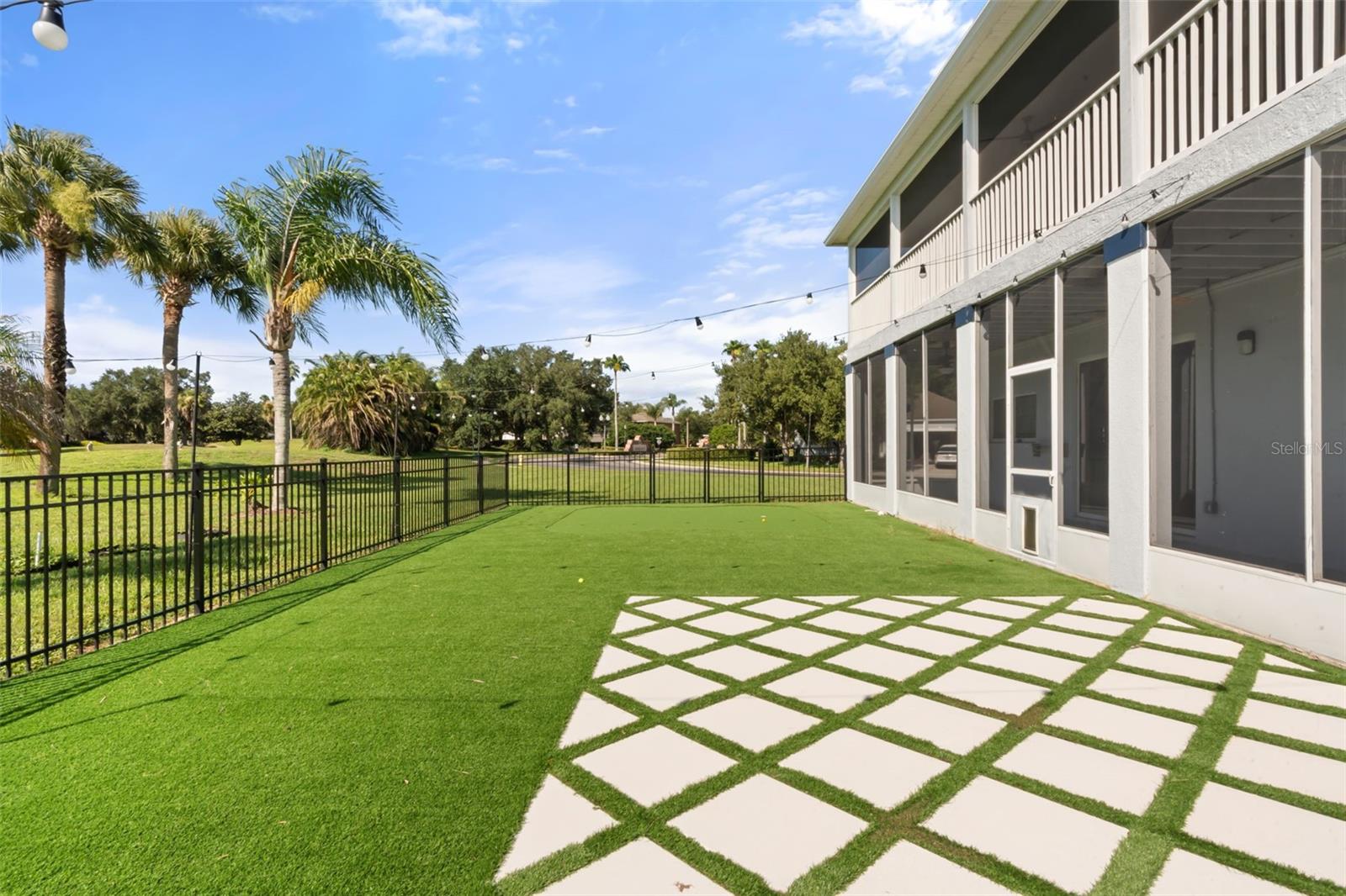 STONEYBROOK WEST - Residential