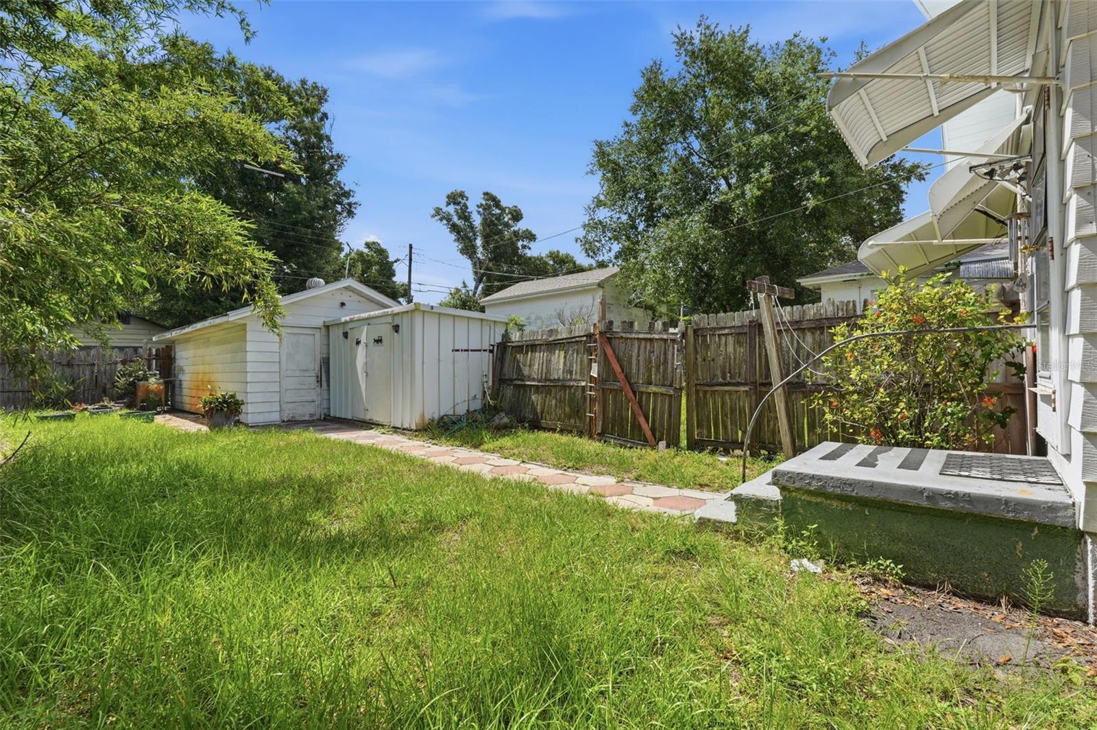 CRESENT LAKE TERRACE - Residential