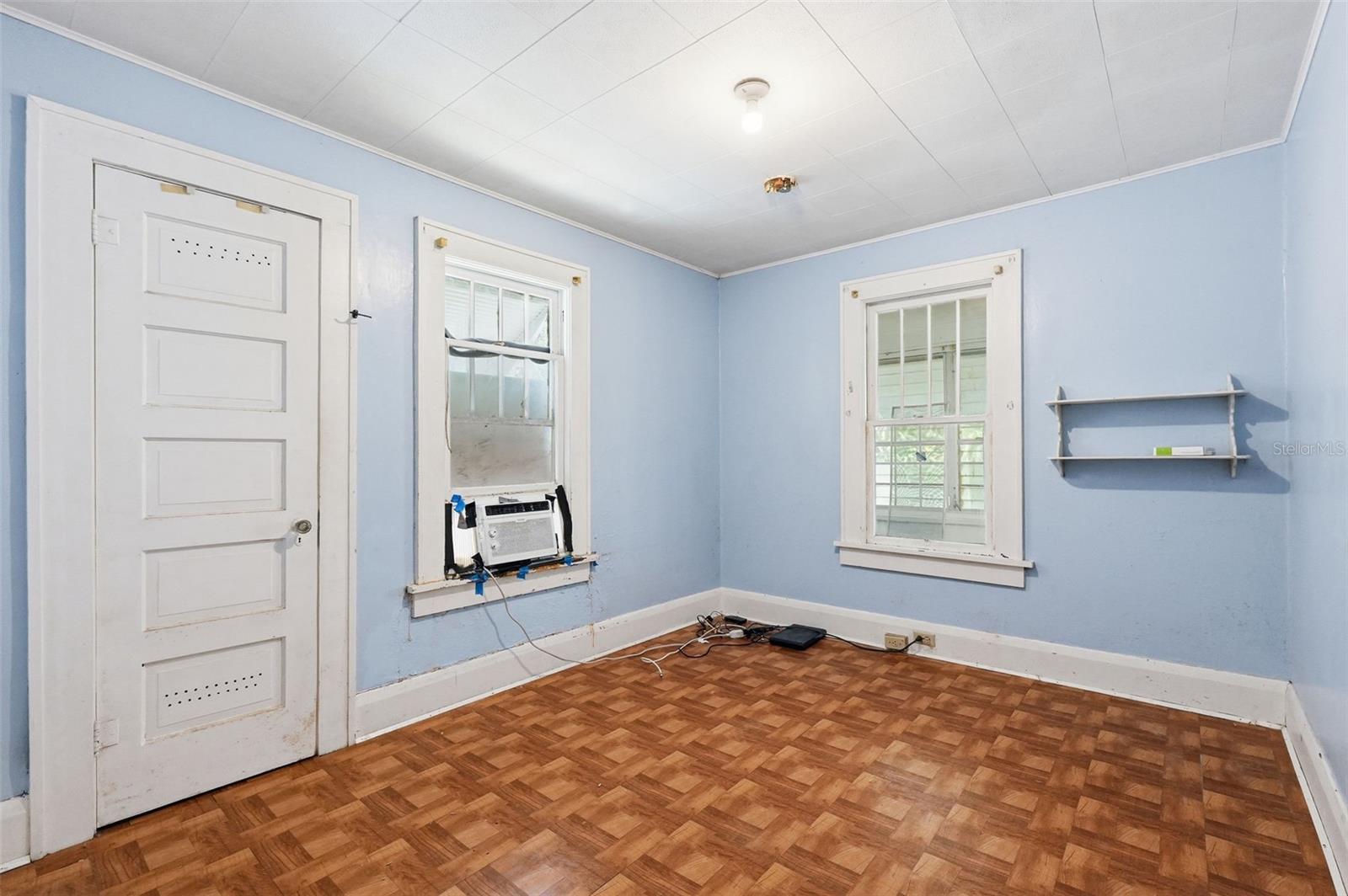 CRESENT LAKE TERRACE - Residential