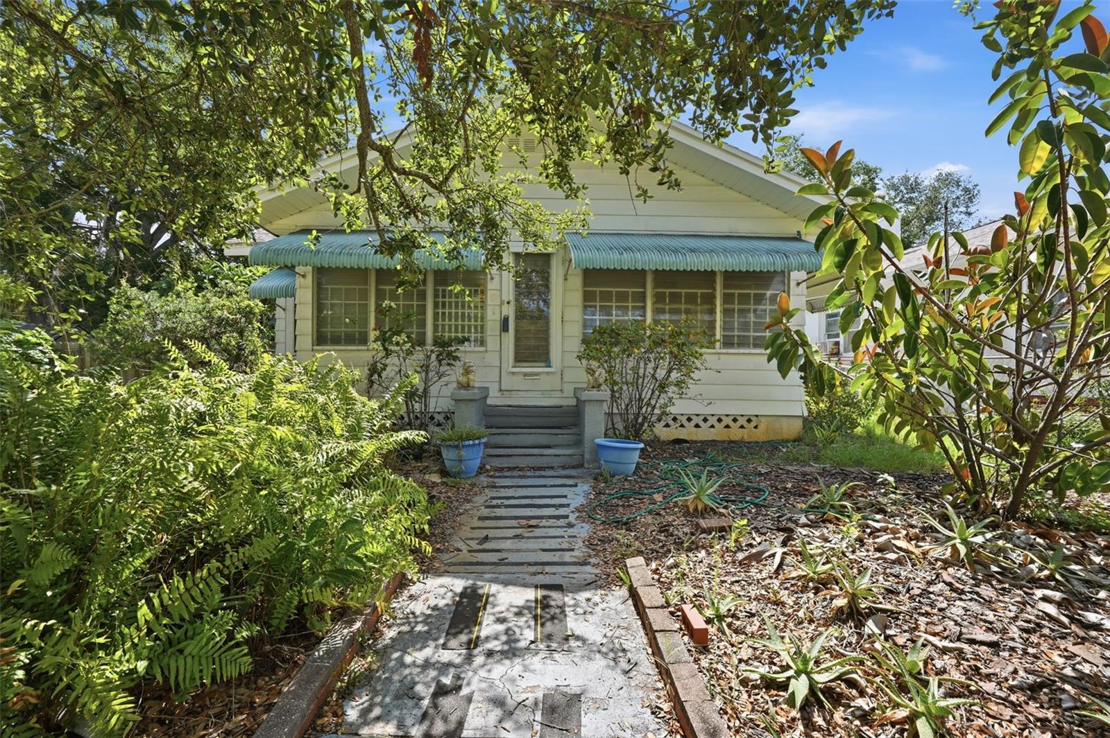 CRESENT LAKE TERRACE - Residential