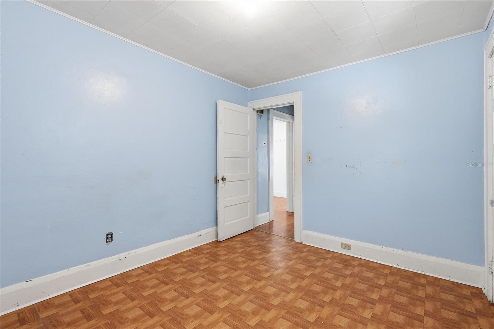 CRESENT LAKE TERRACE - Residential