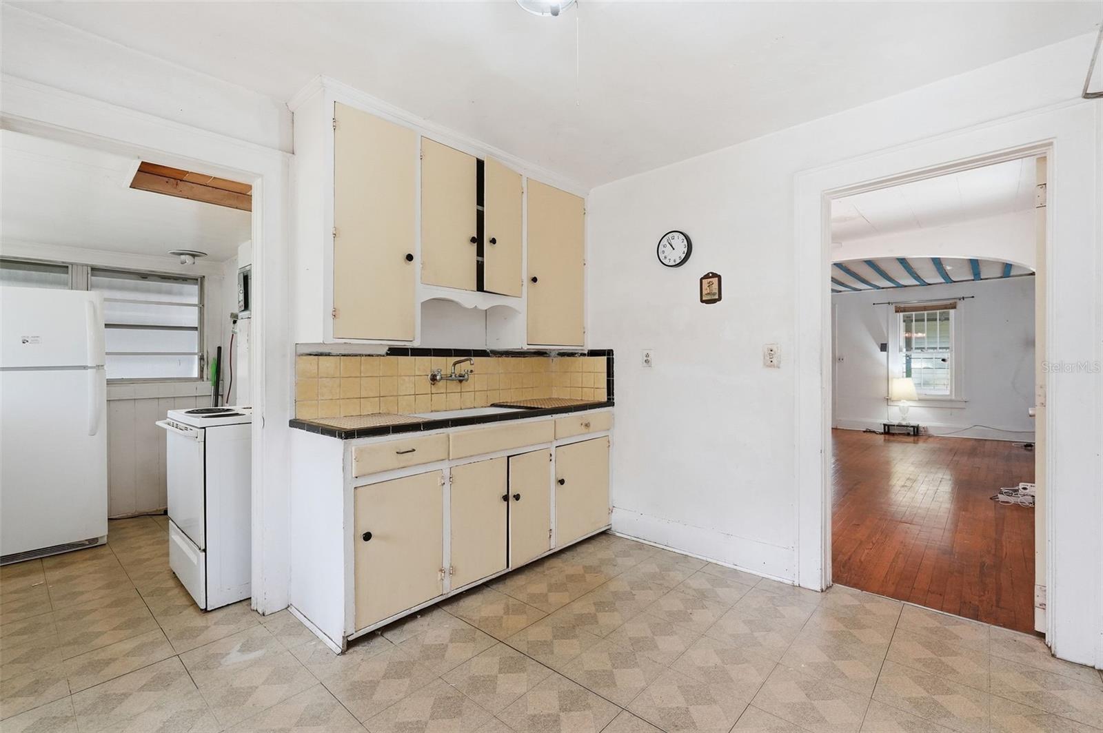 CRESENT LAKE TERRACE - Residential