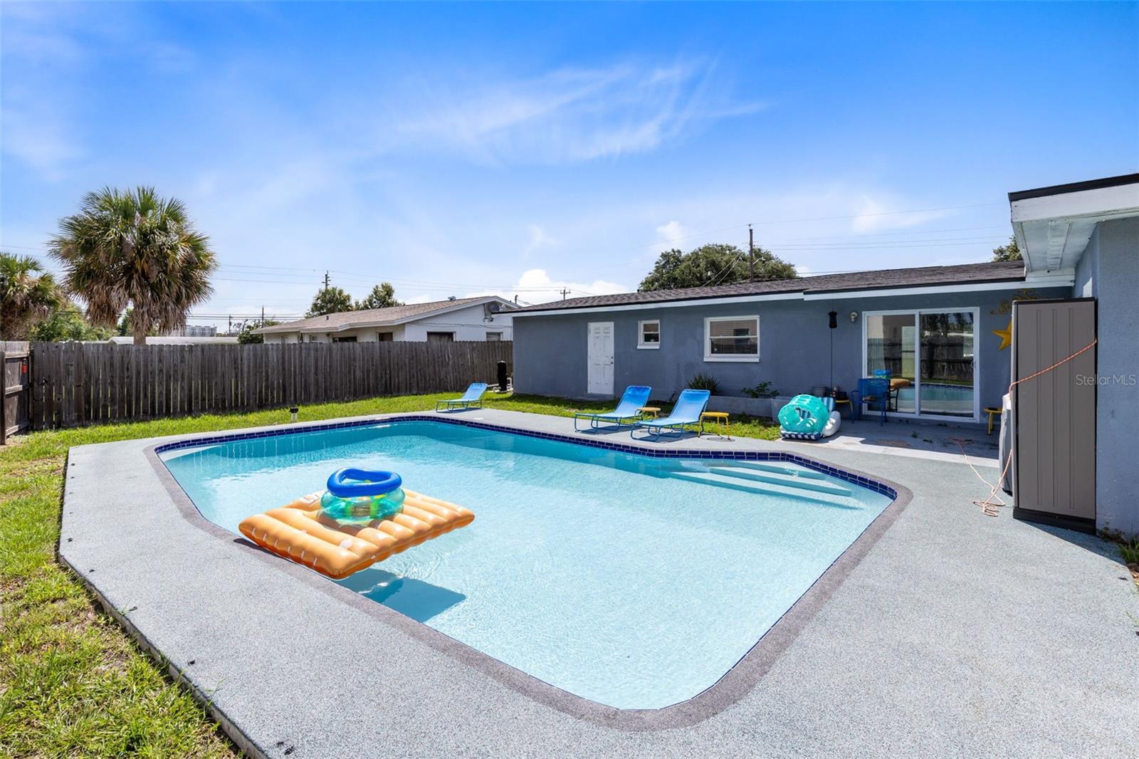 GARDEN PARK REP - Residential