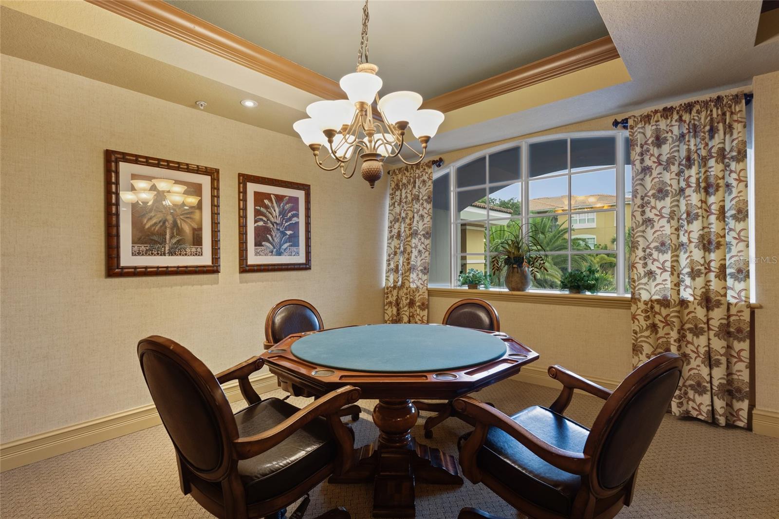 BROADWAY PROMENADE - Residential