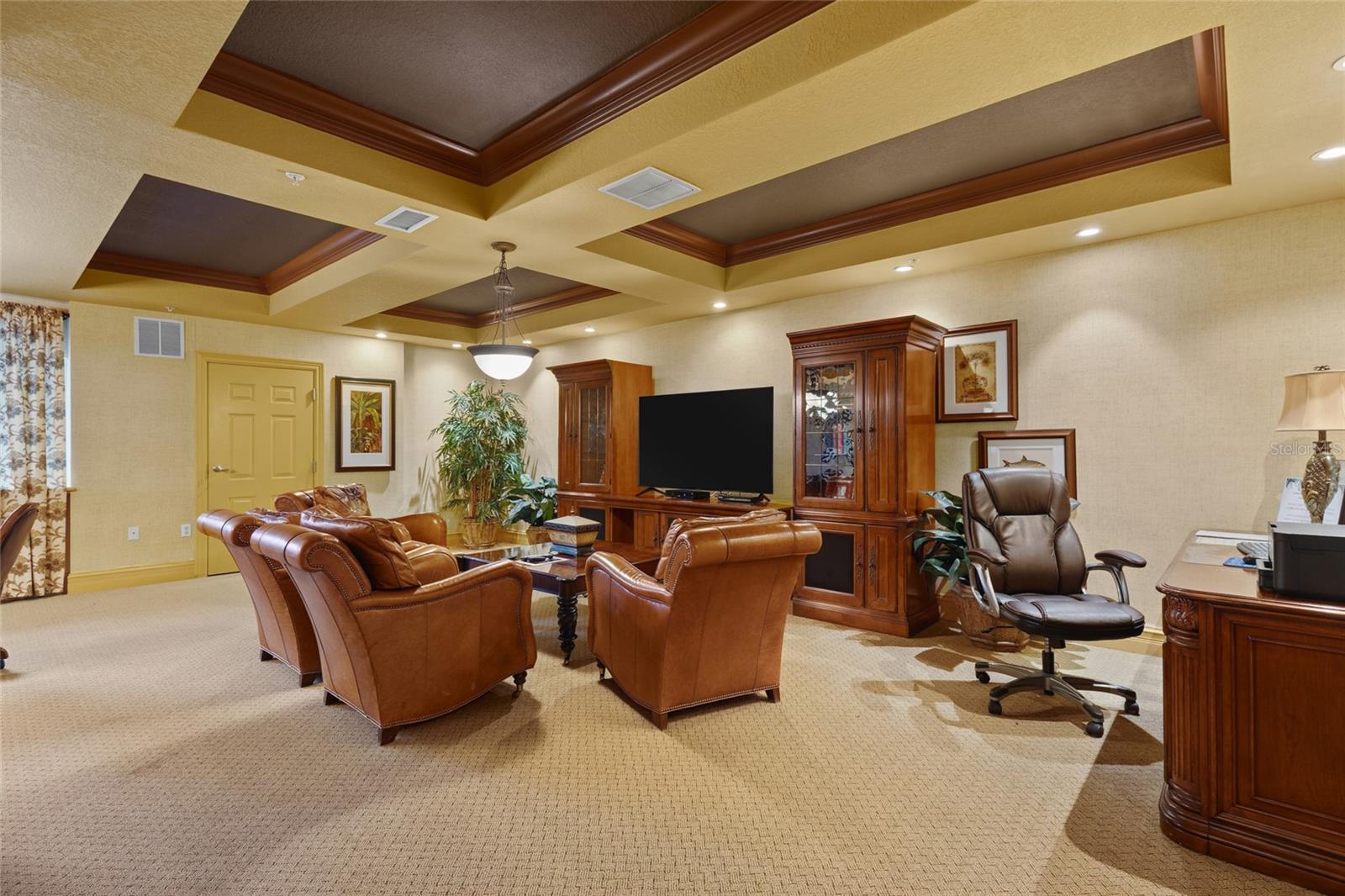 BROADWAY PROMENADE - Residential