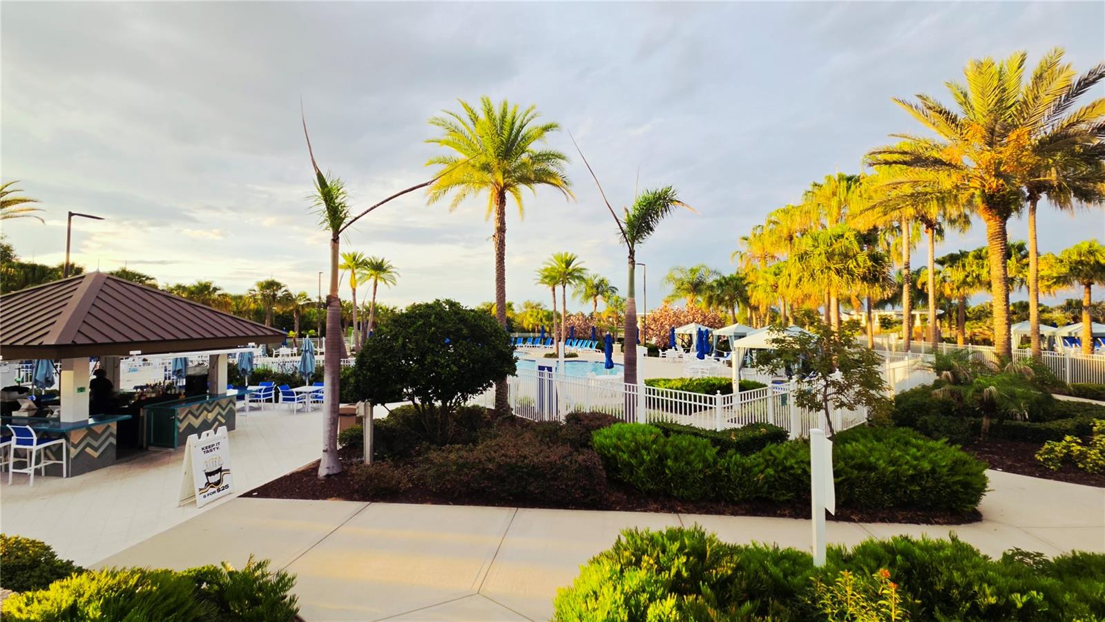SOLARA RESORT - Residential