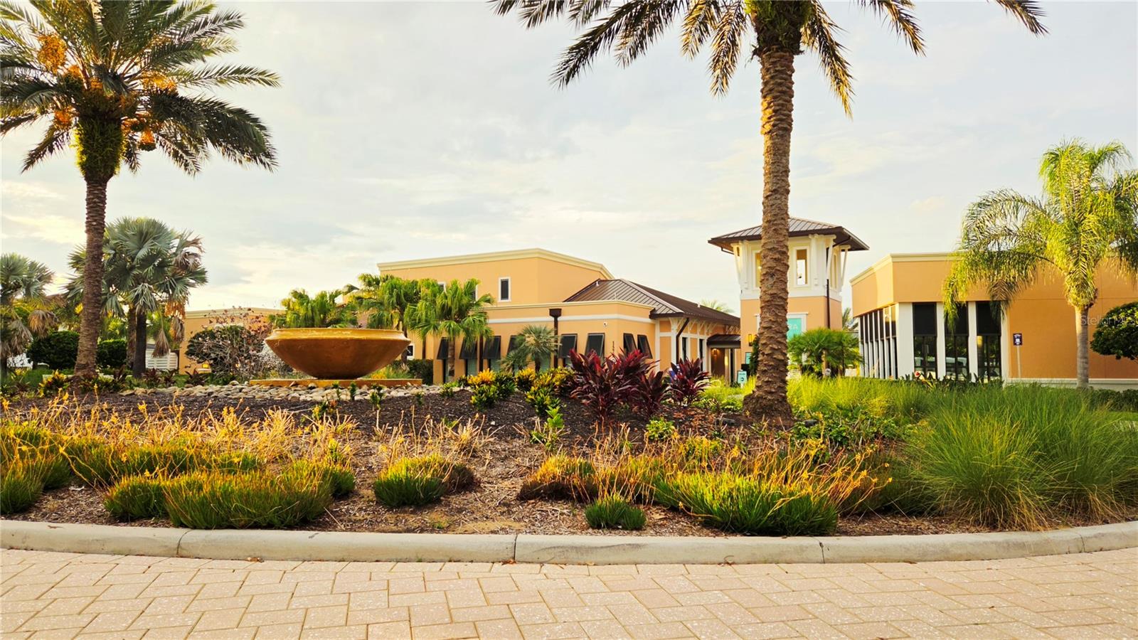 SOLARA RESORT - Residential