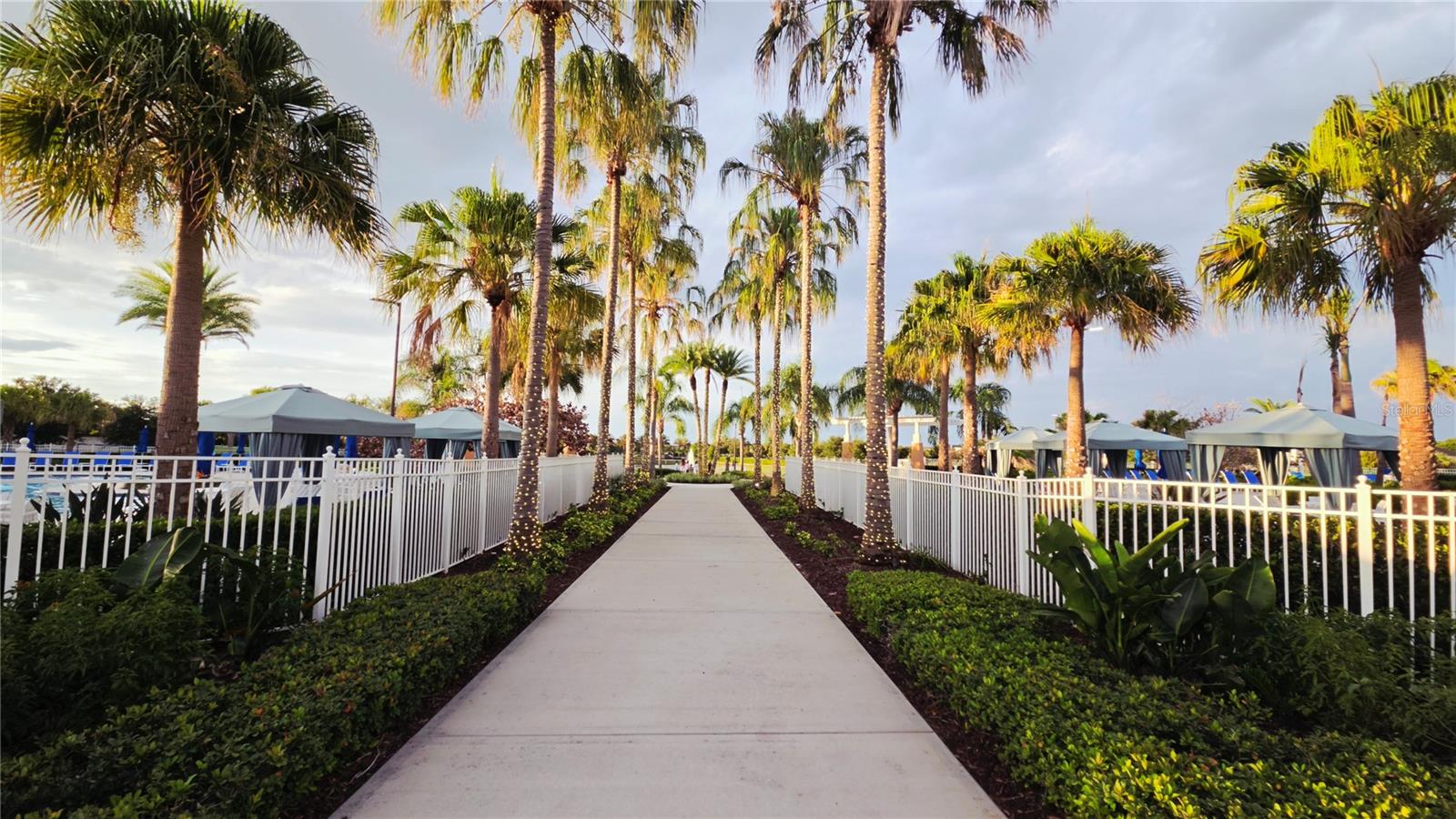 SOLARA RESORT - Residential