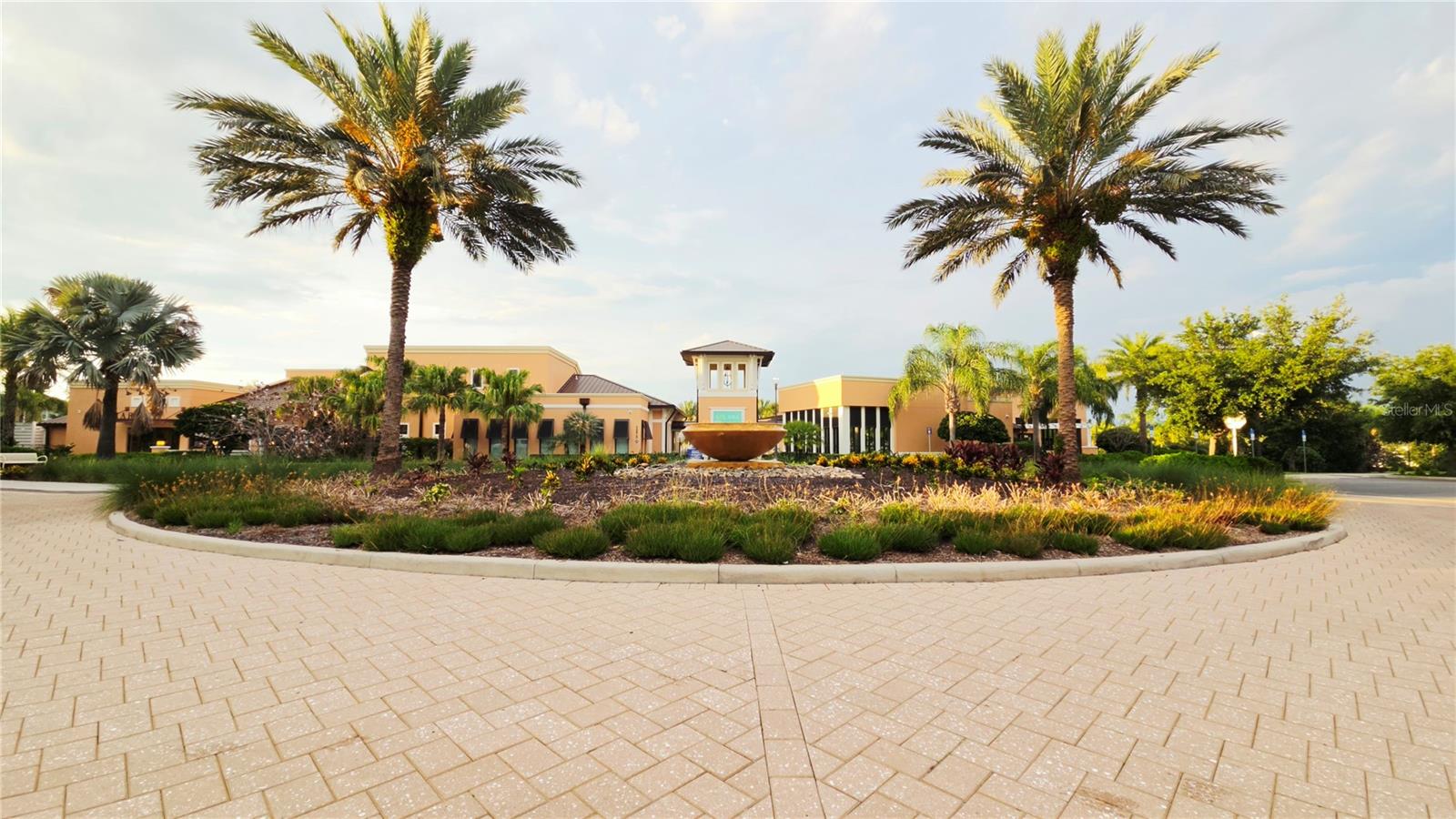 SOLARA RESORT - Residential