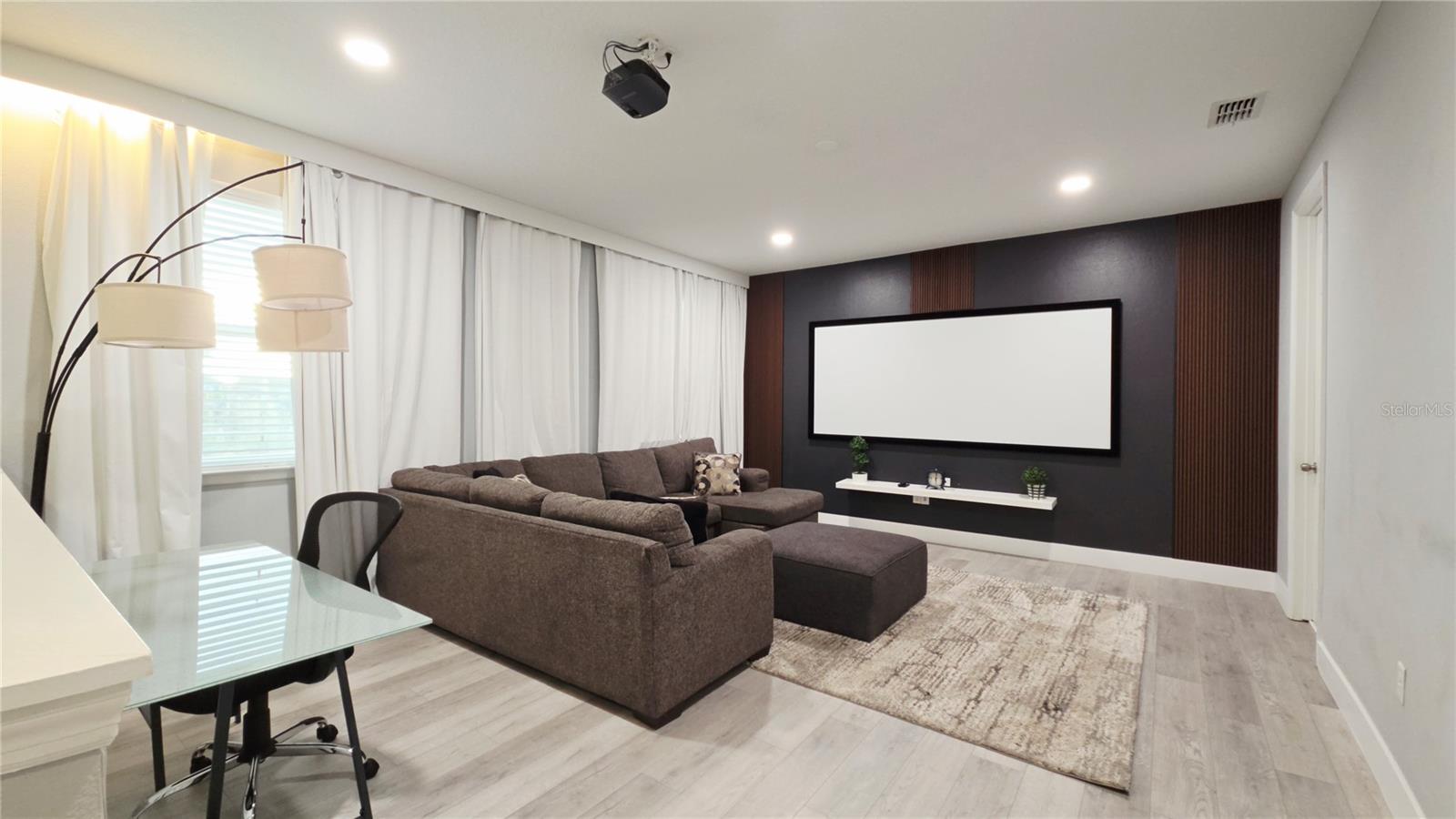 SOLARA RESORT - Residential