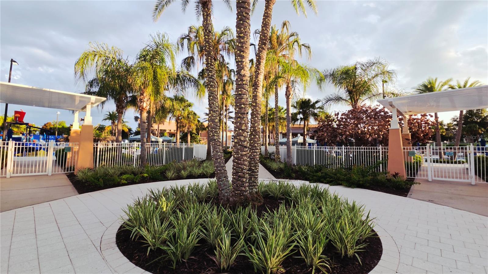 SOLARA RESORT - Residential