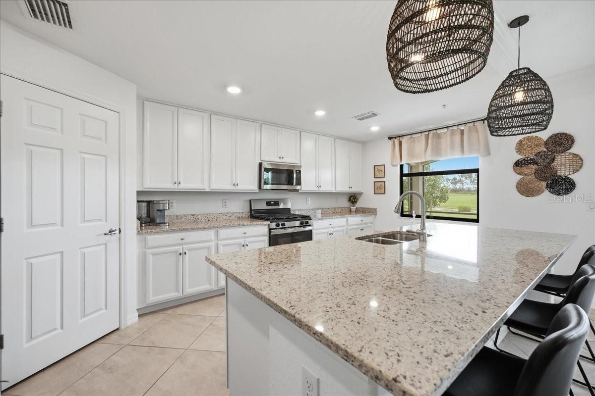 LAKEWOOD NATIONAL - Residential