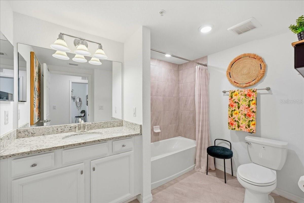 LAKEWOOD NATIONAL - Residential