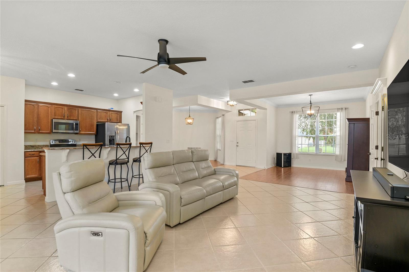 STONEYWOOD PH 11 - Residential