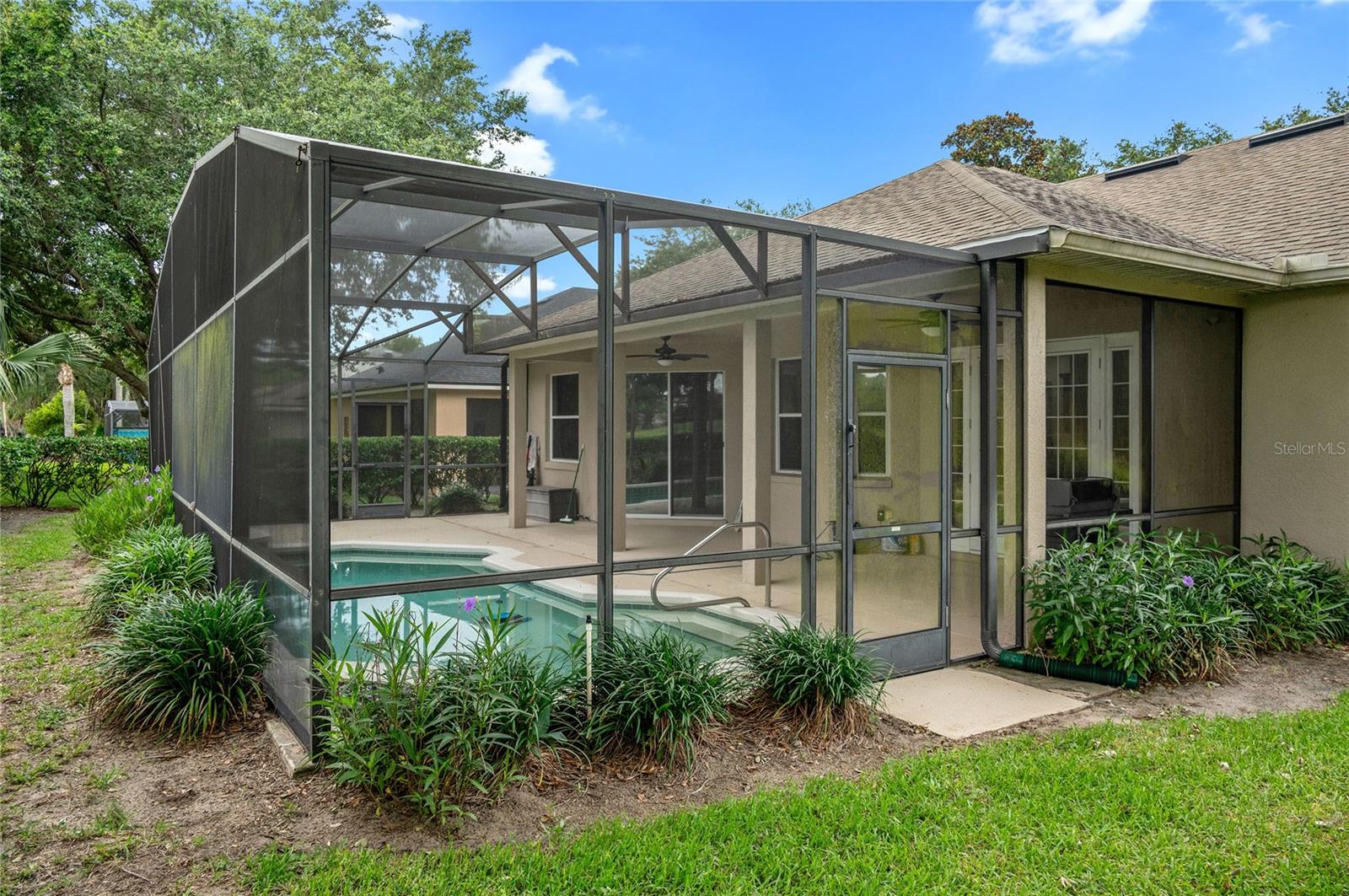 STONEYWOOD PH 11 - Residential
